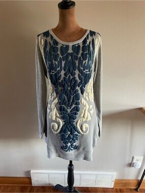 Esley Gray Long-Sleeve Tunic Dress with Blue & Cream Embroidery